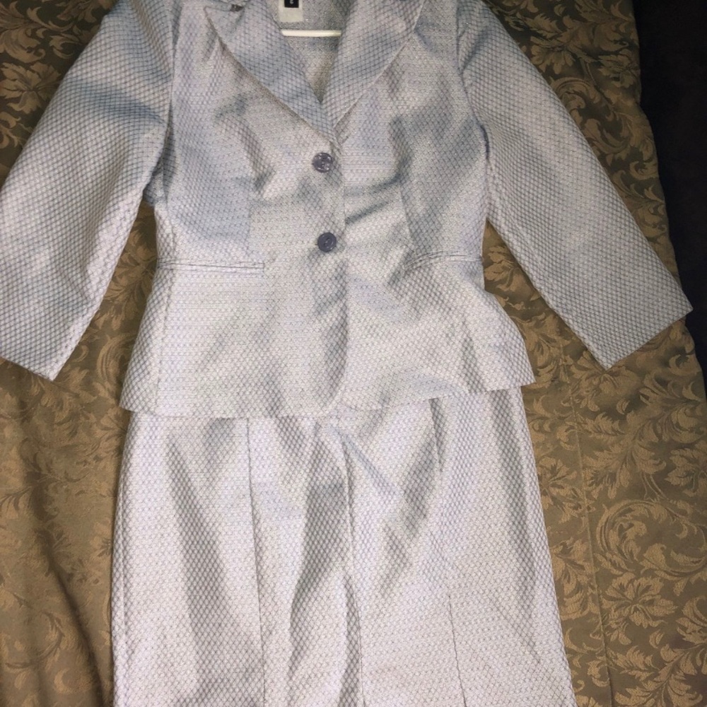 Women’s business suit